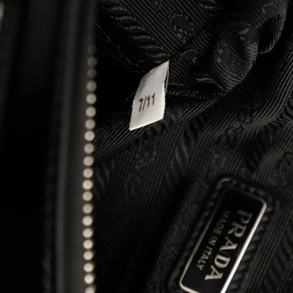 Prada delivery duty